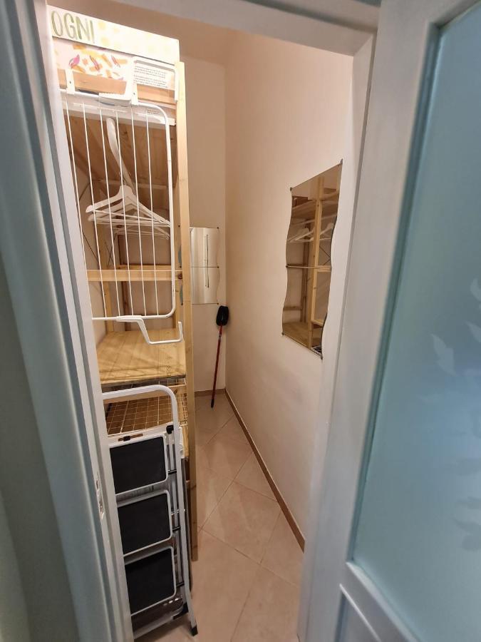 Palizzi's Behind Plebiscite Square Apartment *